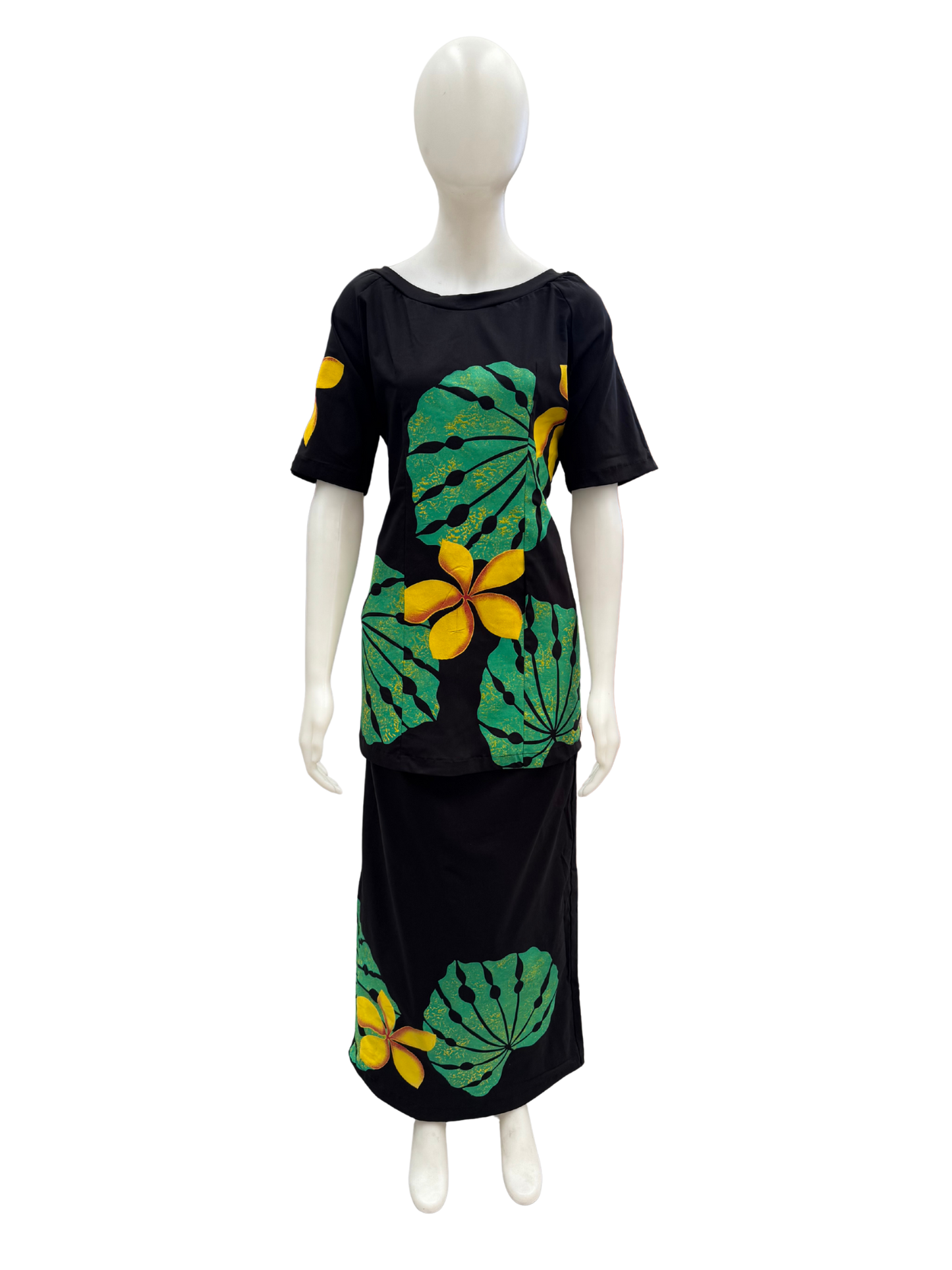 Black/Green/Yellow Puletasi Size 16