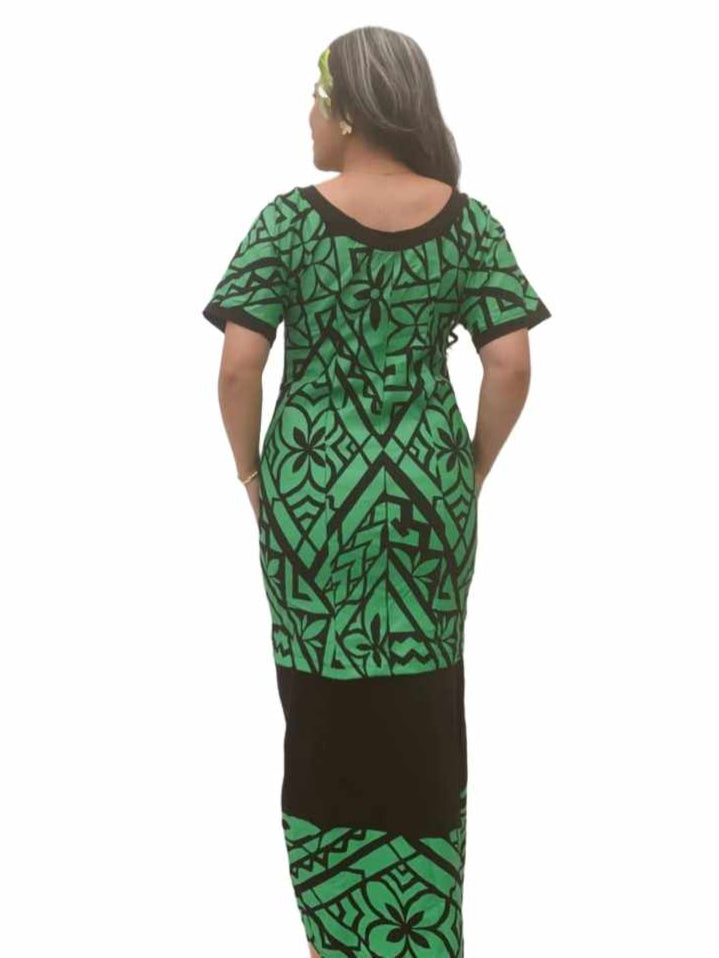 Emerald Tapa Puletasi Size 14