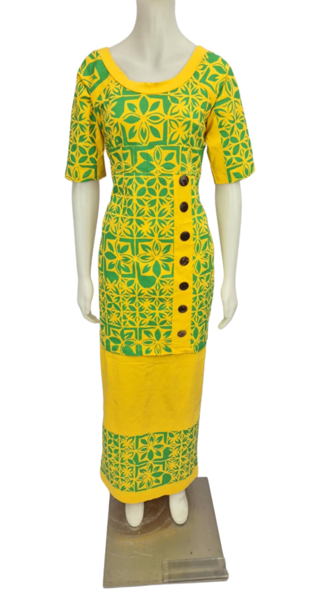 Pineapple Button Puletasi Size 14