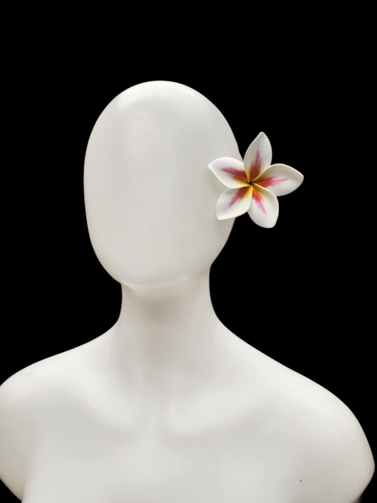 Melanie Medium Plumeria