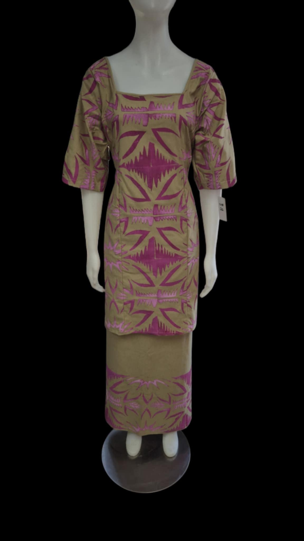LivingStone Puletasi Size 22