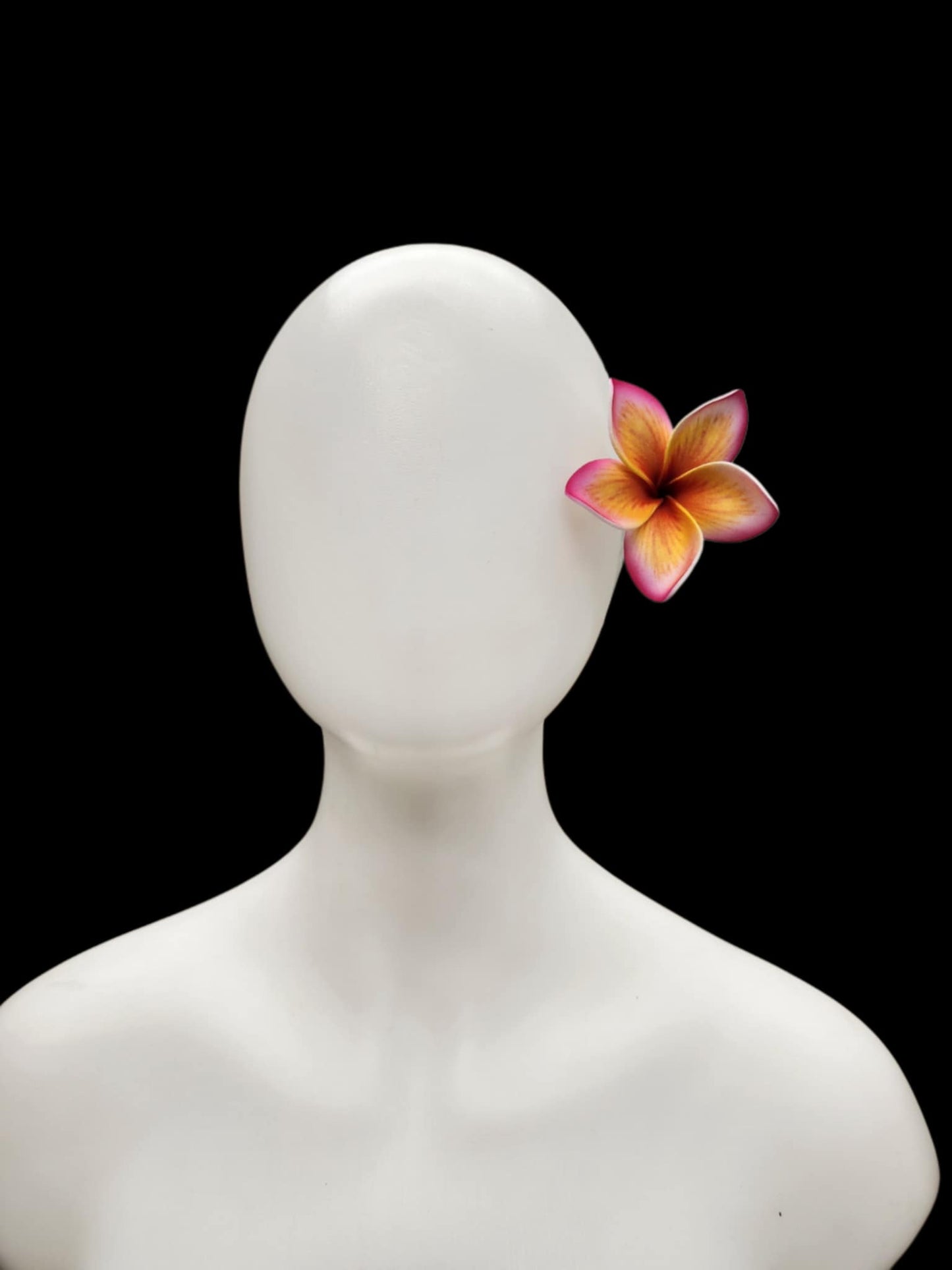 Melanie Medium Plumeria