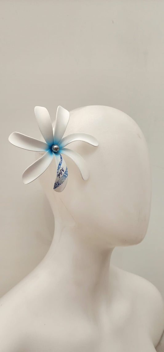 Aloha White and Blue Tiare