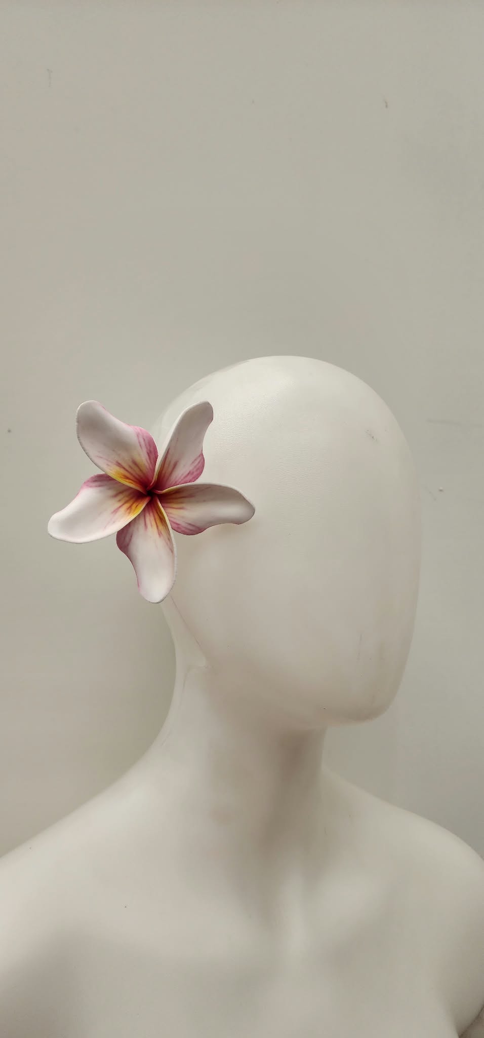 Eseta White Purple Pua