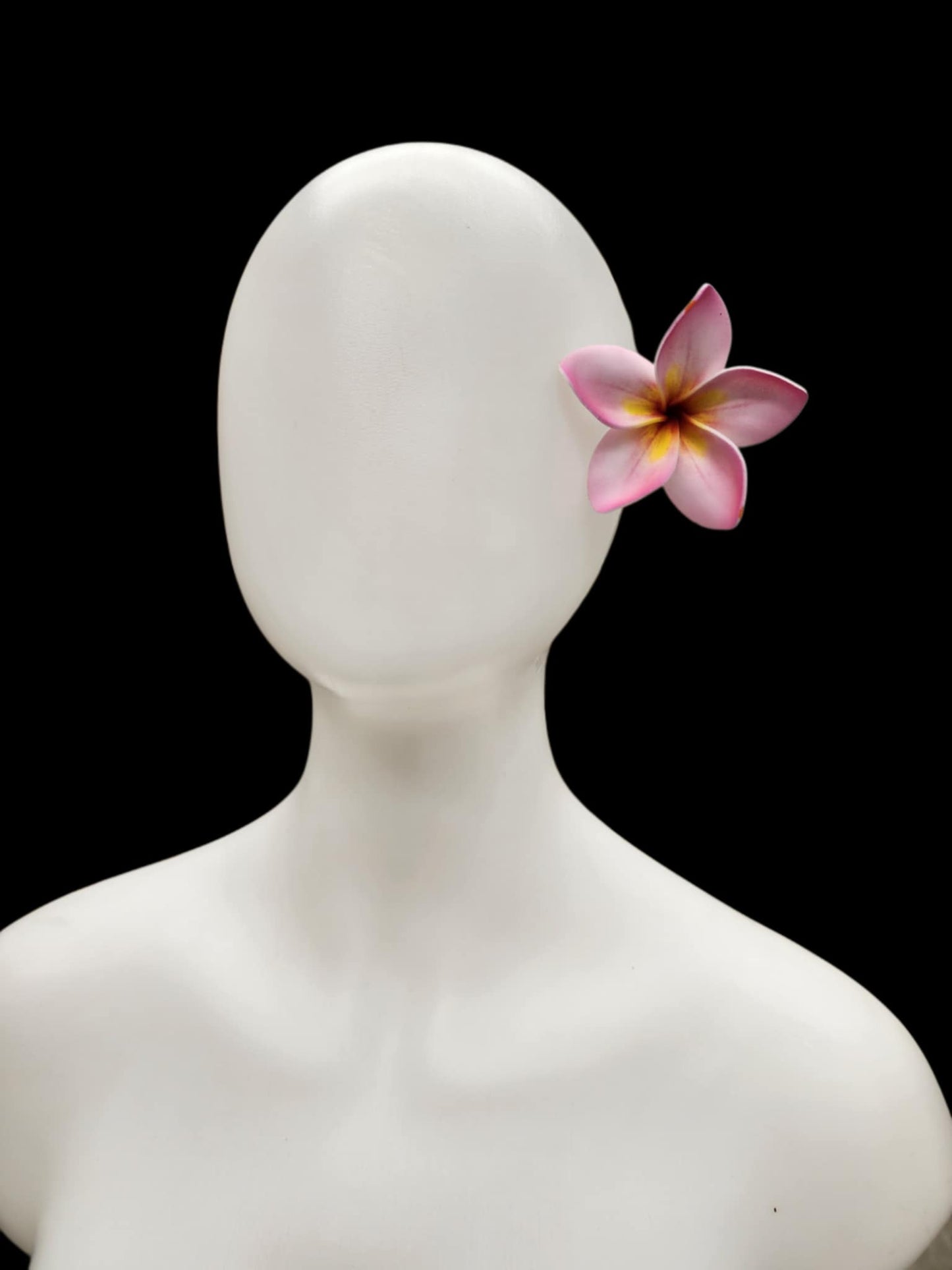 Melanie Medium Plumeria